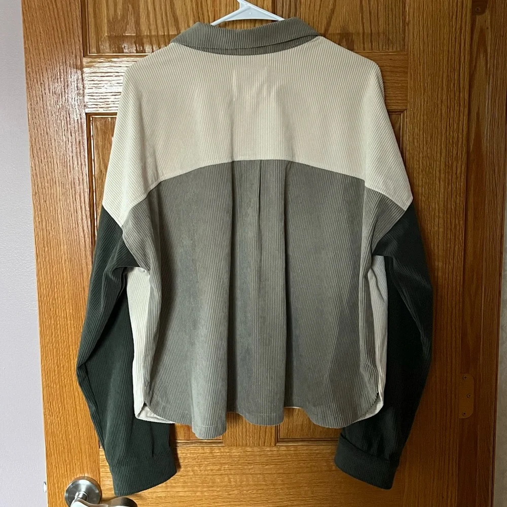 Color Block Button Up - Picture 2 of 2